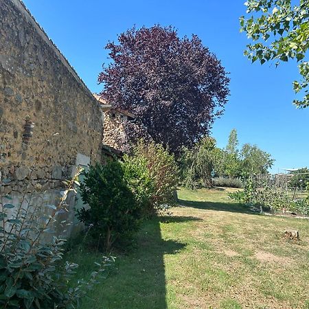 2 Chez Tabuteau Plaisance (Vienne) Exterior foto