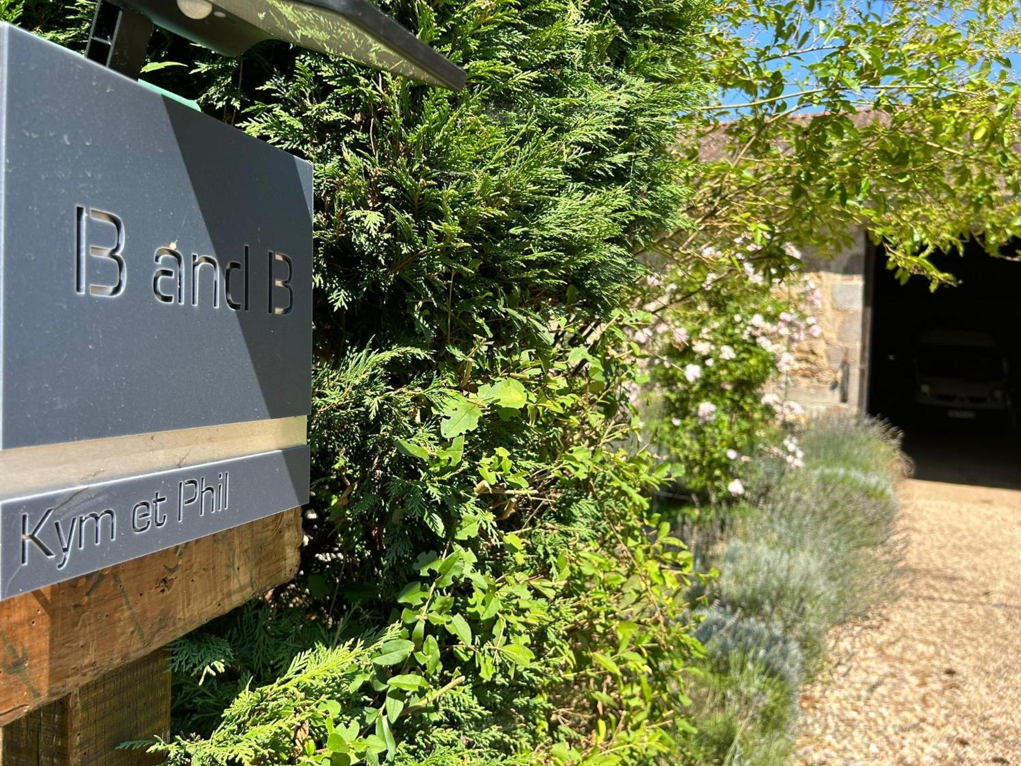 2 Chez Tabuteau Plaisance (Vienne) Exterior foto